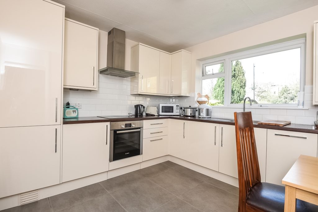 Property photo 1 of 6 177180 (1)