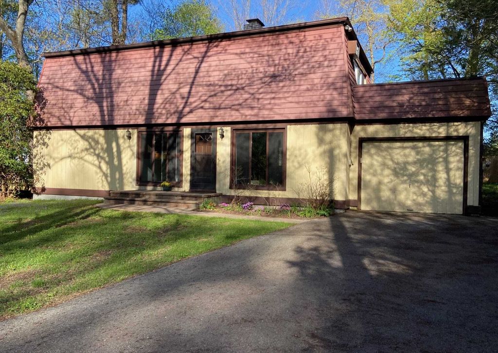 Property photo 1 of 31