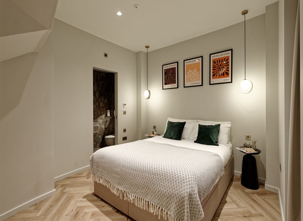 Property photo 2 of 6