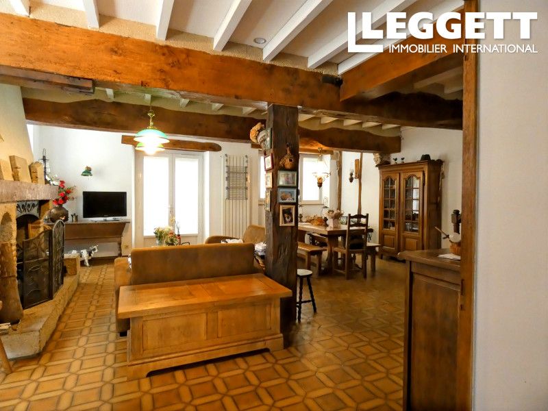 Property photo 2 of 10