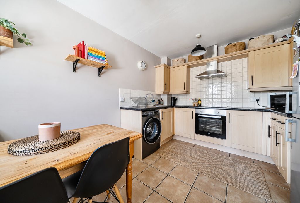 Property photo 3 of 15 Kitchen/Dining Room