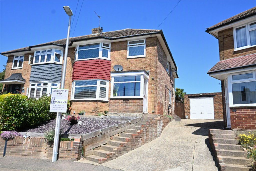 Property photo 1 of 20