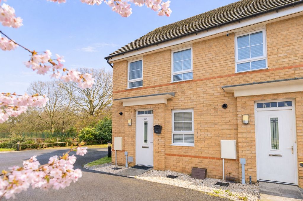 Property photo 1 of 21