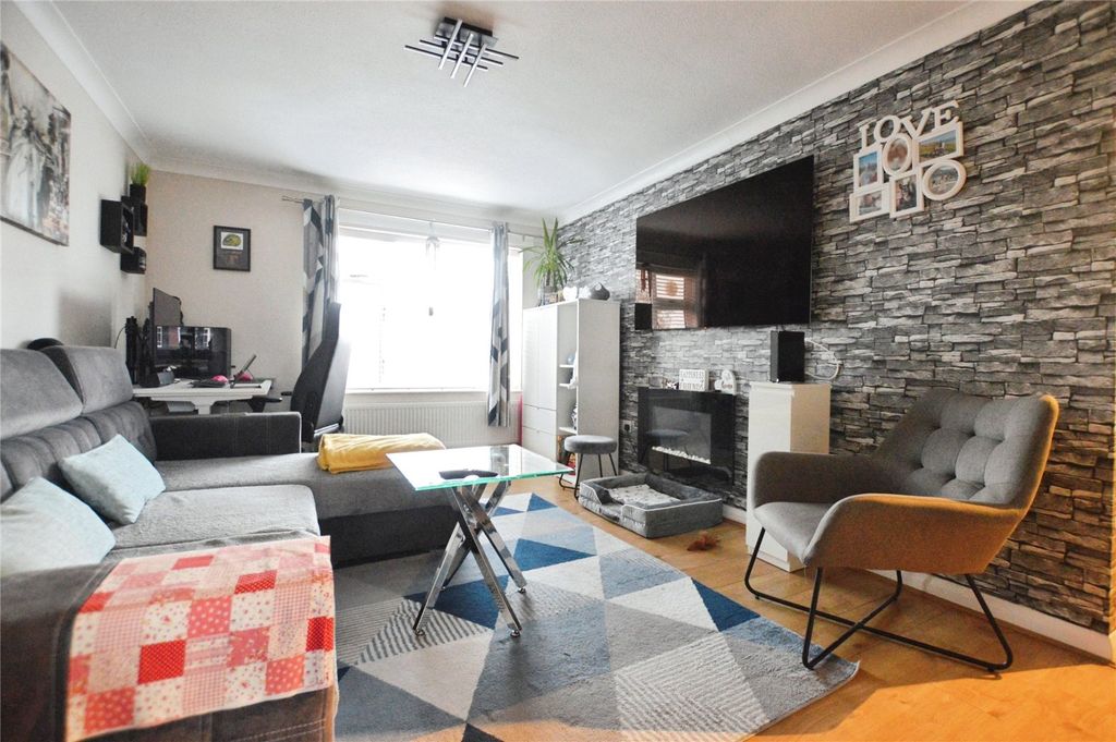 Property photo 2 of 9 Picture No. 08