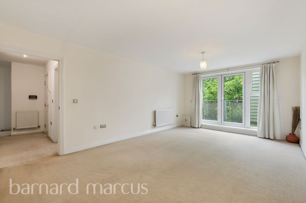 Property photo 2 of 8 Reception Room