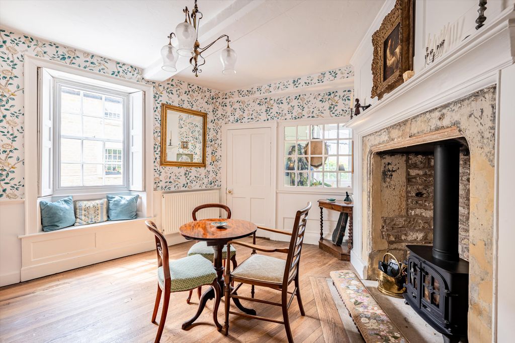 Property photo 2 of 26 Image