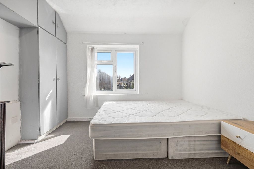 Additional image 22 of 2 bed detached house to rentJoan Road, Dagenham RM8