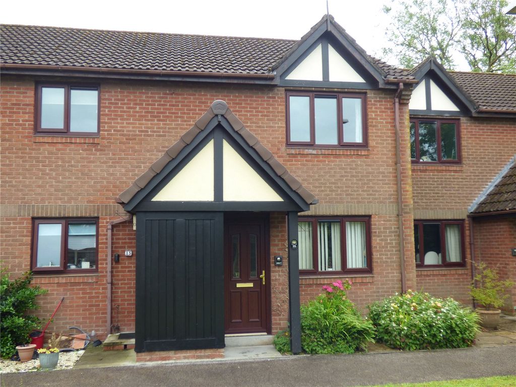 Property photo 1 of 9 Front