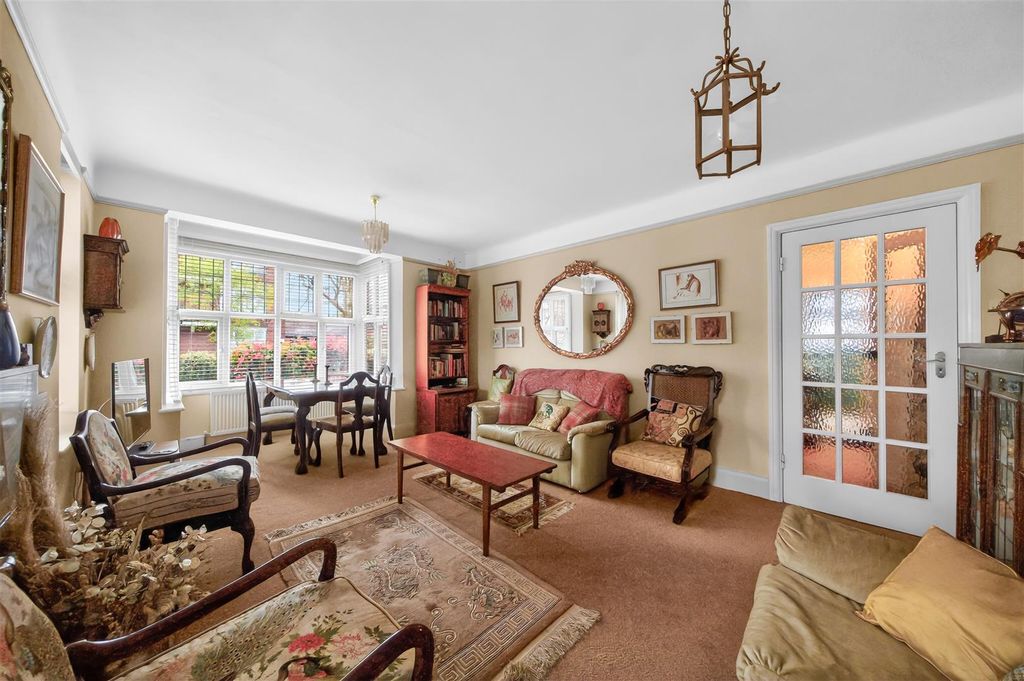 Property photo 2 of 12 1436266-17-69c6d32Cdcc13.Jpg