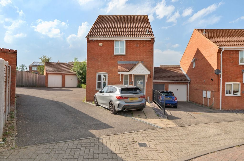 Property photo 1 of 22 1467188-39-6A1617748Efbb-Arw-1