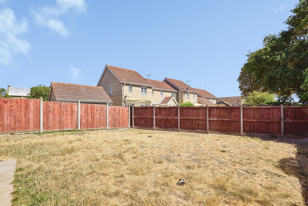 Property photo 2 of 16