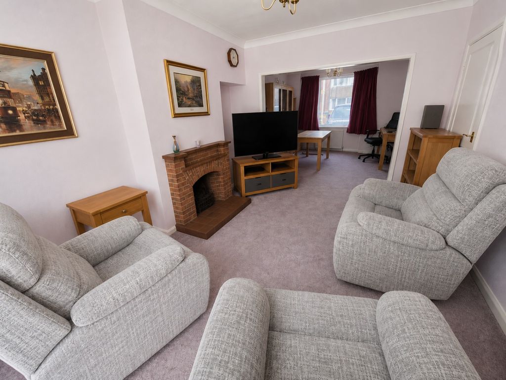 Property photo 2 of 9 5302872