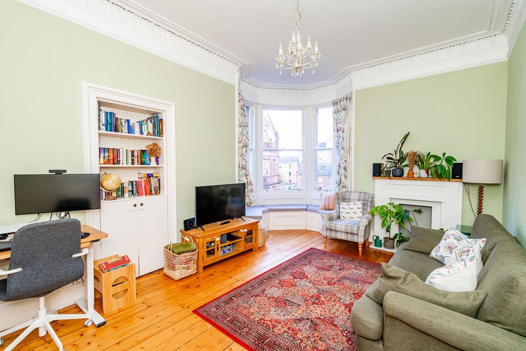 Property photo 3 of 34