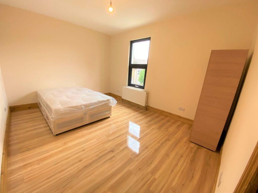 Property photo 1 of 5 A9Fb4B27B5055164A52354F1E0F4d3c1c5Fc8343.Jpg