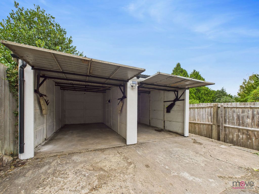 Property photo 1 of 3