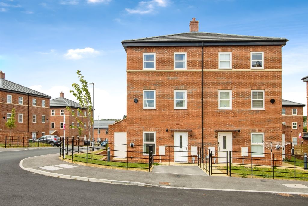 Property photo 2 of 17