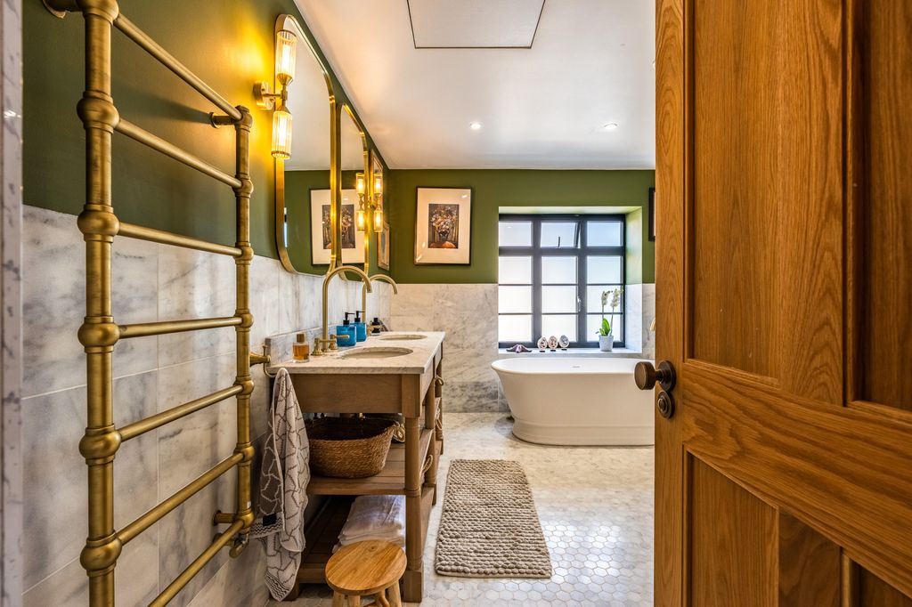 Additional image 31 of 4 bed detached house for saleWorcester Road, Malvern WR14
