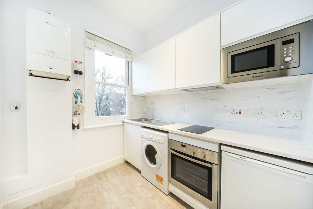 Property photo 3 of 4