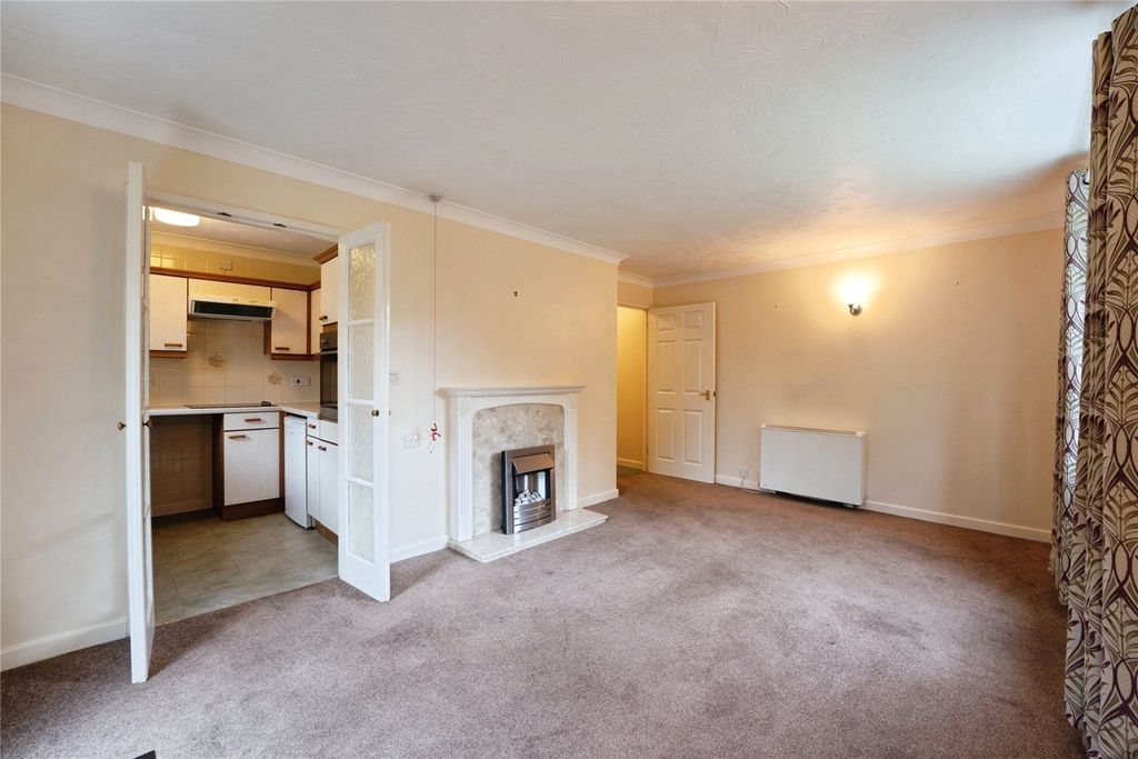 Property photo 2 of 14 Living Room