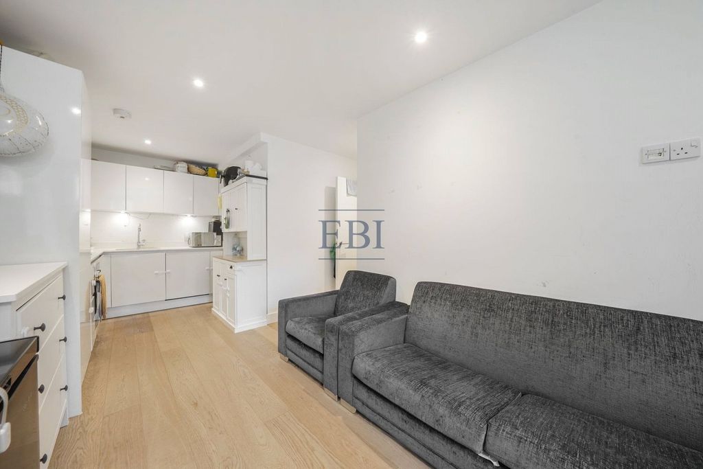 Property photo 2 of 16 Picture No. 09
