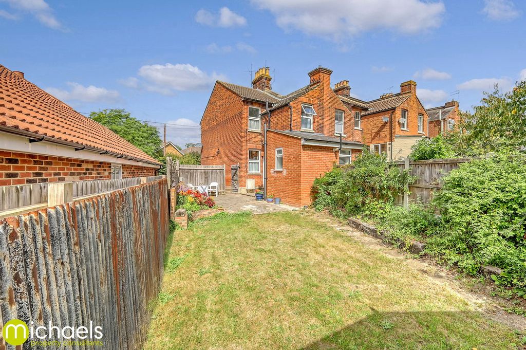 Property photo 2 of 18