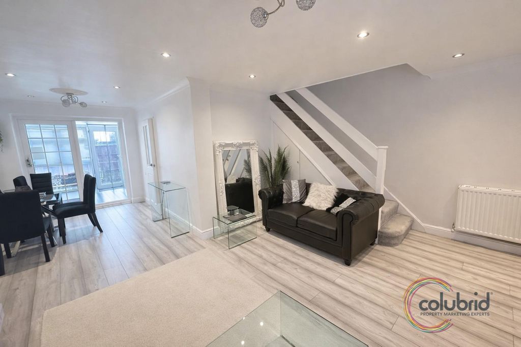 Property photo 2 of 17 Ecbdd433-F072-4365-A253-56d7Bcd0B9ee.Jpeg