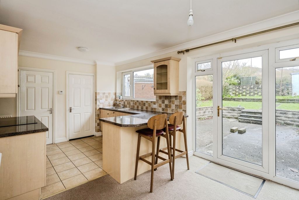 Property photo 3 of 20 Pbox-Img.Jpg