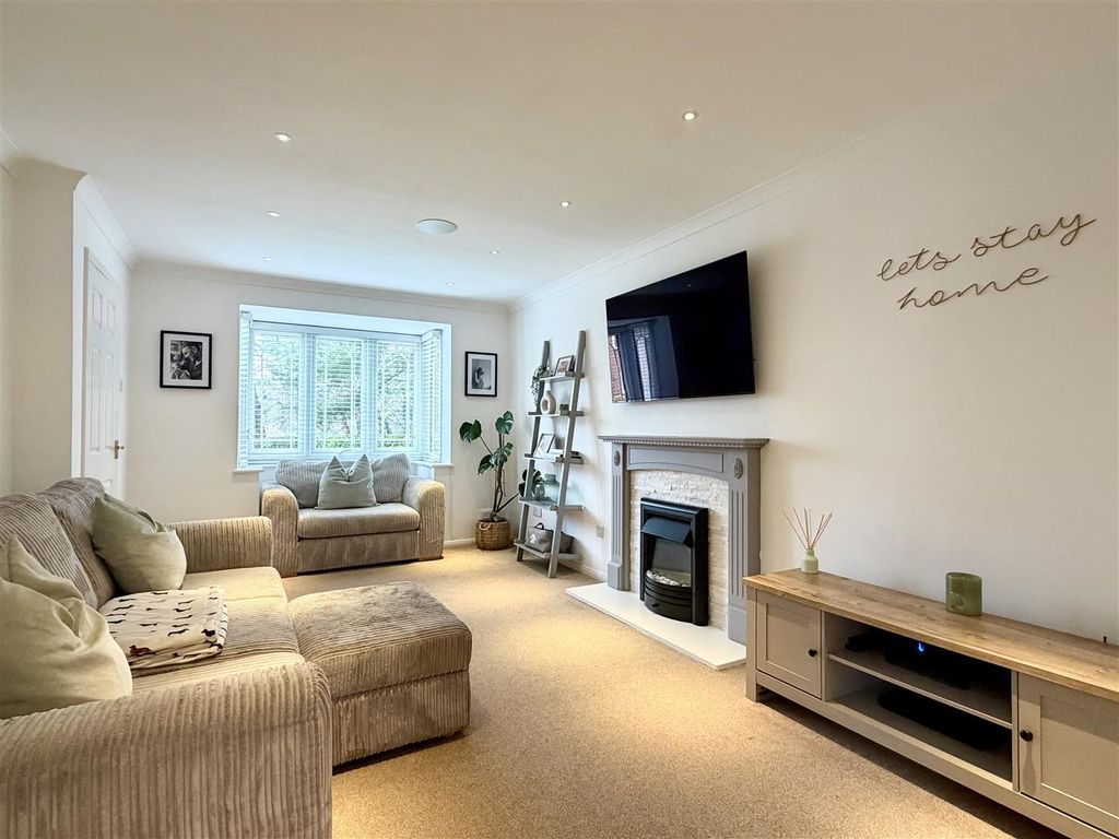 Property photo 3 of 22