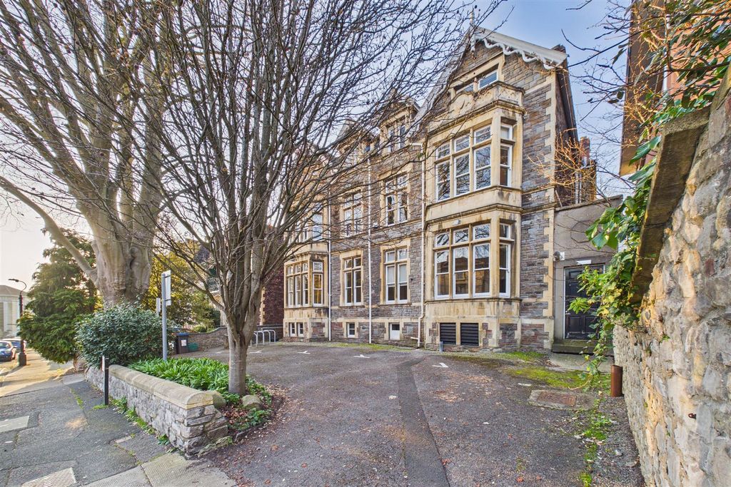 Property photo 2 of 51 25 - 27 Belgrave Road, Clifton, Bristol Bs8 2Aa |