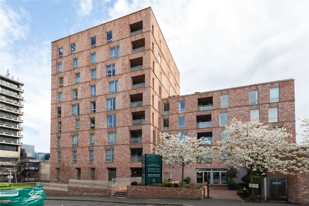 Property photo 3 of 22 Picture No. 01