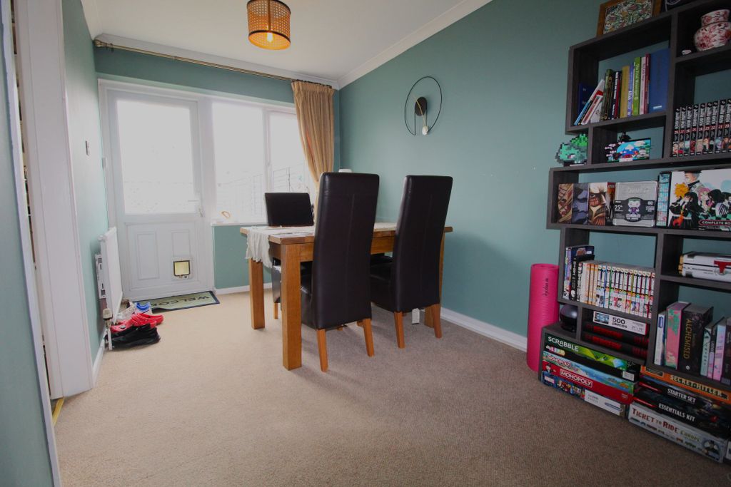 Property photo 3 of 13 Dining Area