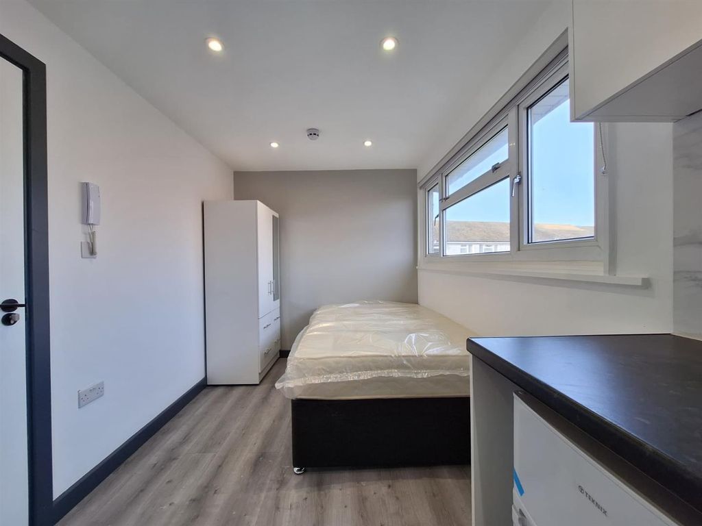 Property photo 2 of 6 Whatsapp Image 2025-12-22 At 13.00.29.Jpeg