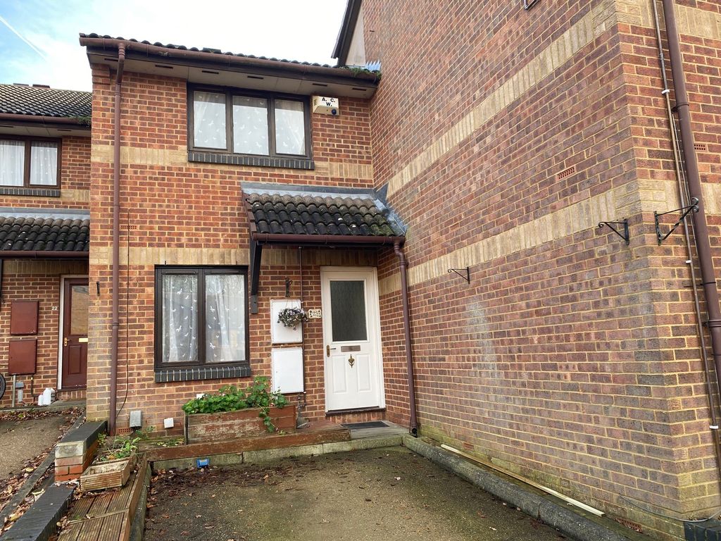 Property photo 3 of 9 Exterior