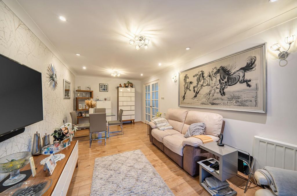 Property photo 3 of 10 Davidson Frost-Wellings, Dfw, Herne Court,  Living