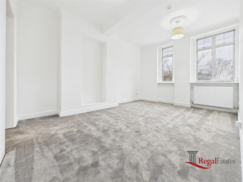 Property photo 1 of 14 Cam02489G0-Pr0261-Still005.Jpg