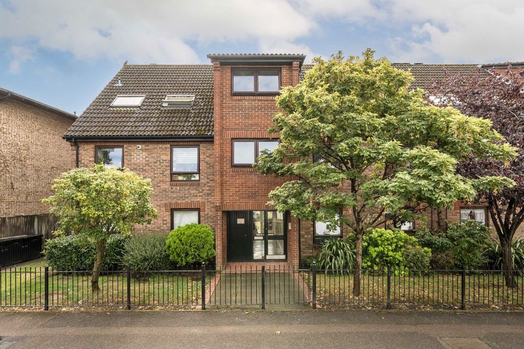 Property photo 1 of 7