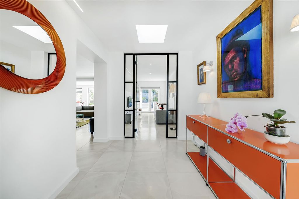 Property photo 2 of 24 Bentrance1.Jpg