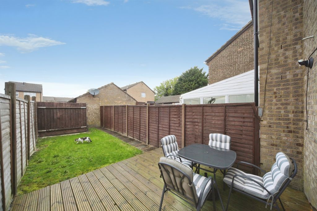 Property photo 3 of 11