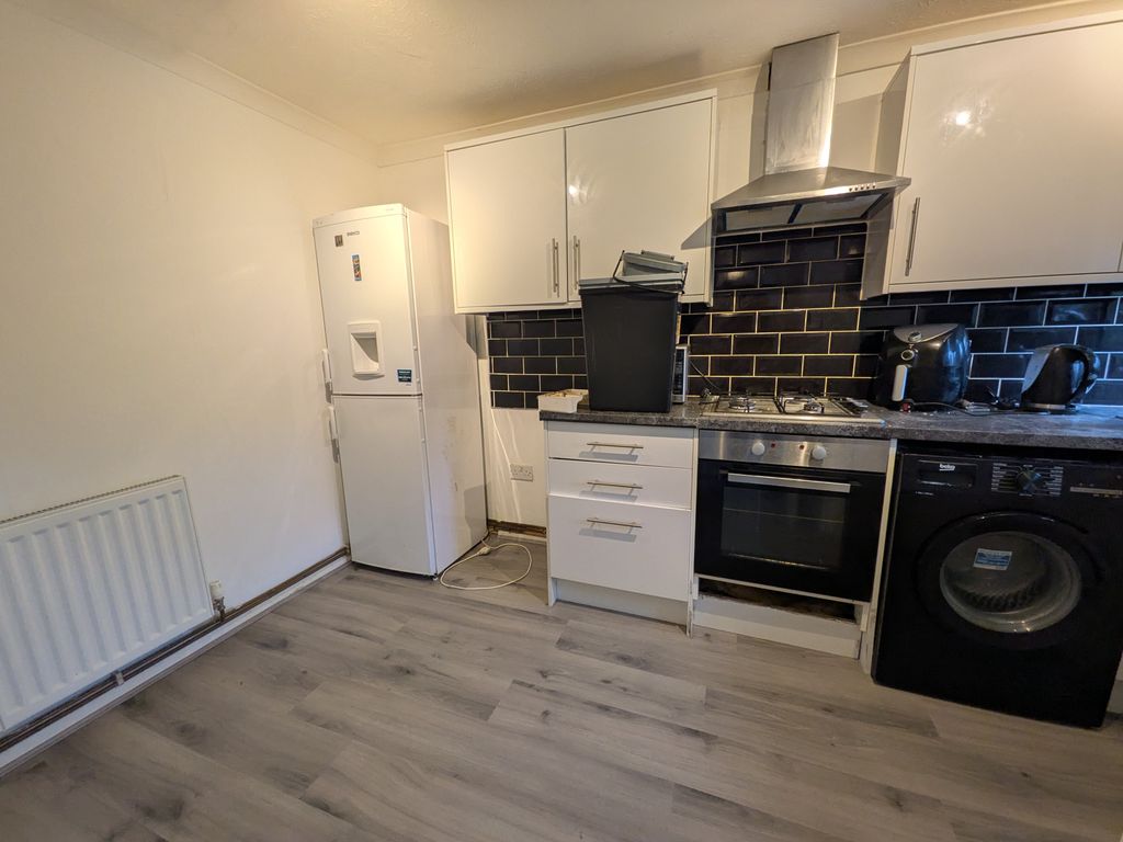 Property photo 3 of 9 Image