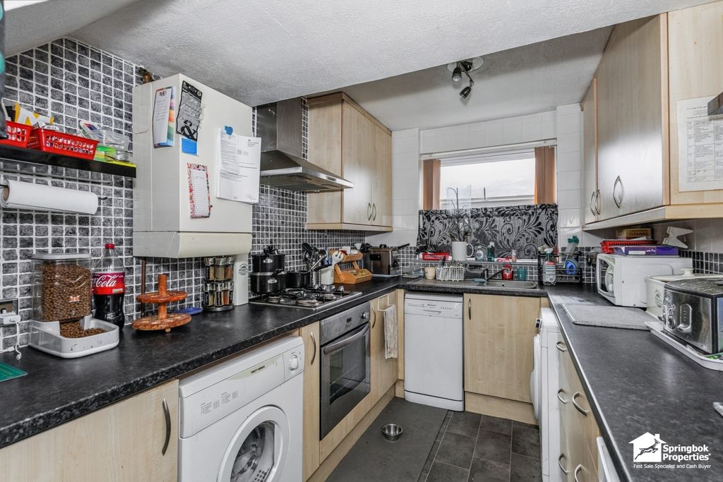 Property photo 3 of 12 Image 2