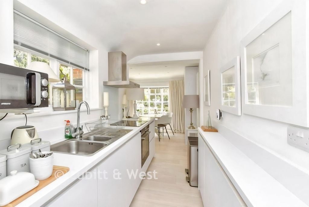 Property photo 2 of 15 Dff36854-5