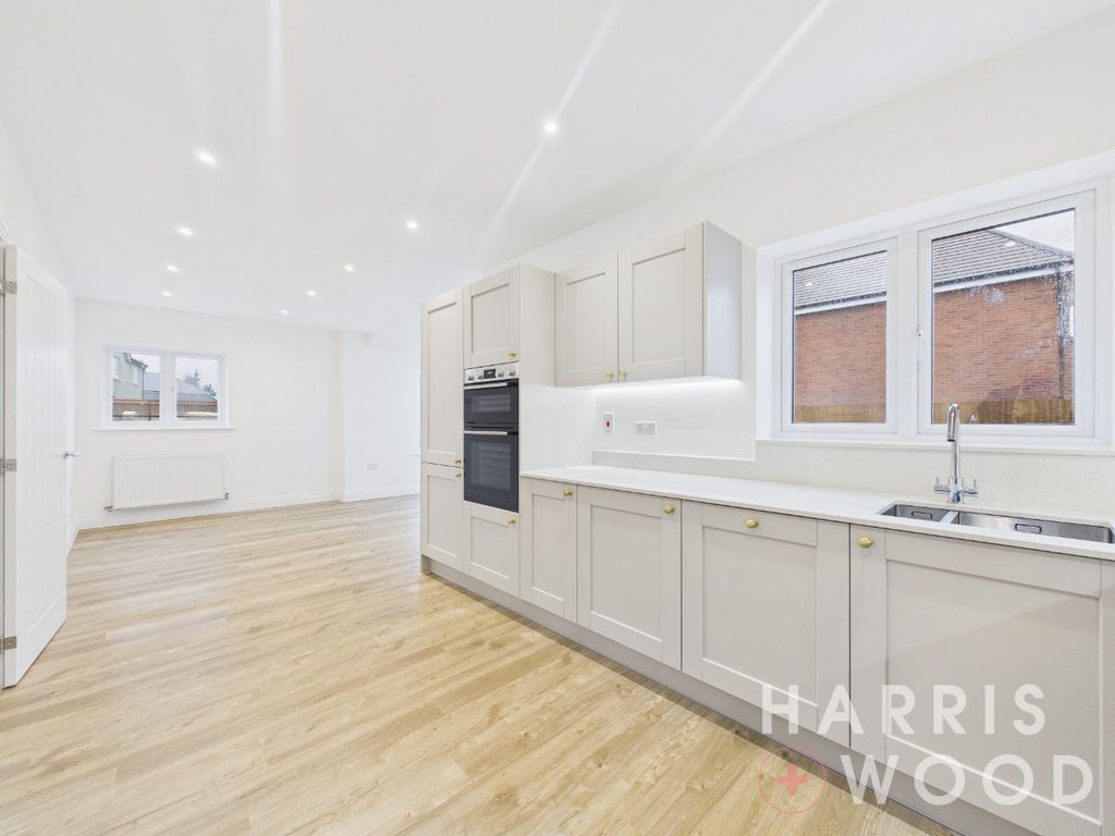 Property photo 2 of 35 4892632