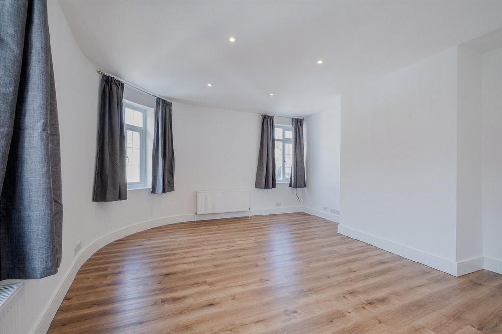 Property photo 1 of 10 Picture No. 01
