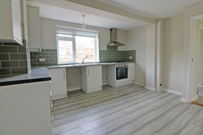 Property photo 2 of 12 Kitchen/Breakfast Room