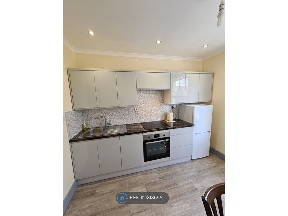Property photo 1 of 17 Kitchen/Diner
