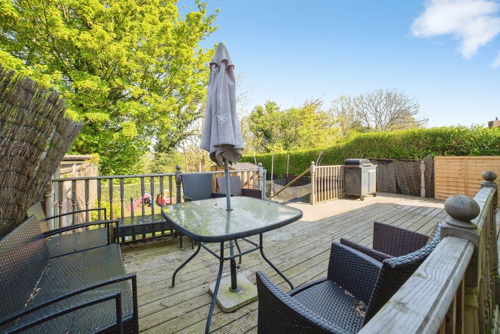 Property photo 3 of 16 Pbox-Img.Jpg