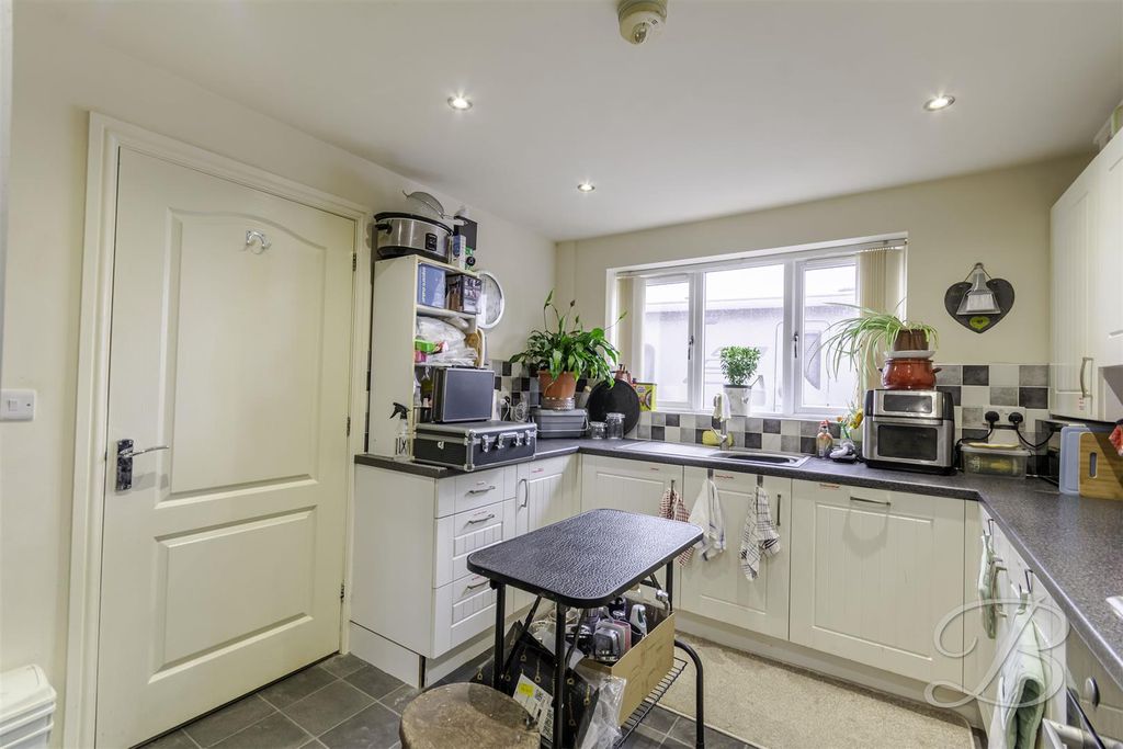 Property photo 3 of 29 Ccltd-13.Jpg