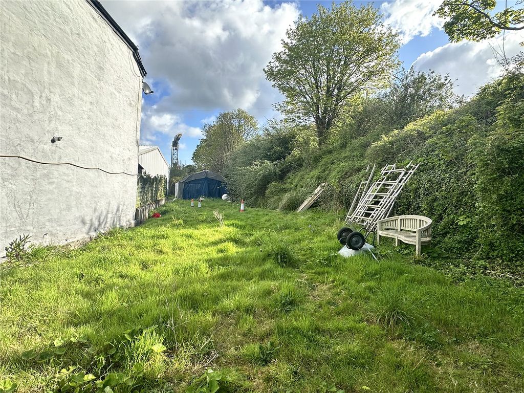 Property photo 1 of 8 Picture No. 11