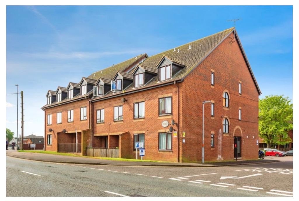 Property photo 1 of 5