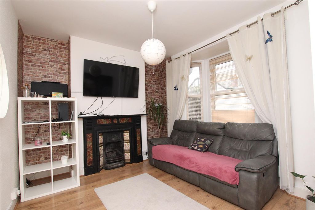 Property photo 2 of 10 Living Room.Jpg